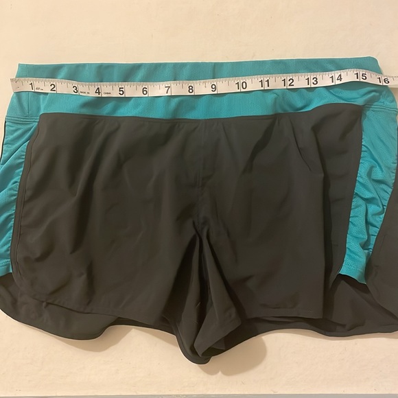North Face running shorts size Large Blue - Picture 7 of 8